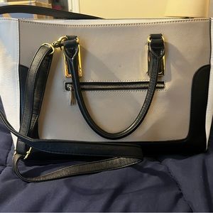 Mossimo black and tan purse